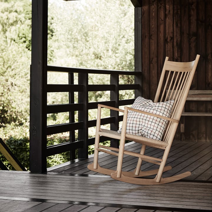 J16 gyngestol, Natur-såpet eik Fredericia Furniture
