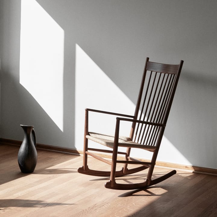 J16 gyngestol, Natur-såpet eik Fredericia Furniture