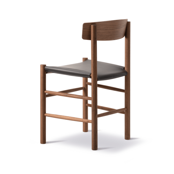 J39 stol, Oljet valnøtt-lær Omni 377 mørkbrun Fredericia Furniture