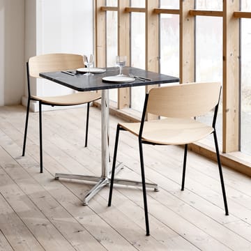 Lynderup 3080 stol - Lakkert valnøtt-svart stålstativ - Fredericia Furniture