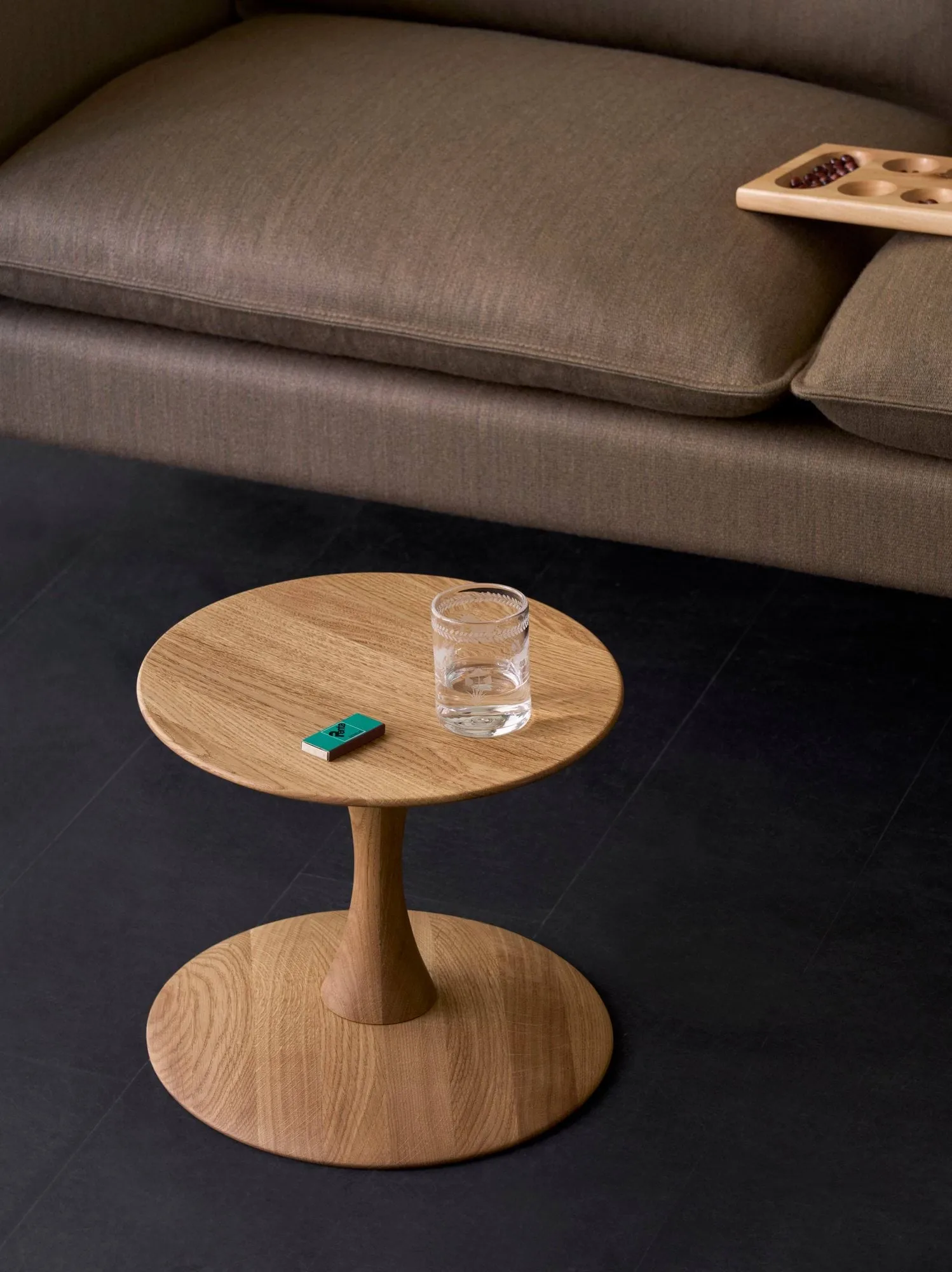 ND102 Trisse krakk, Oljet eik, Ø32x28 cm Fredericia Furniture