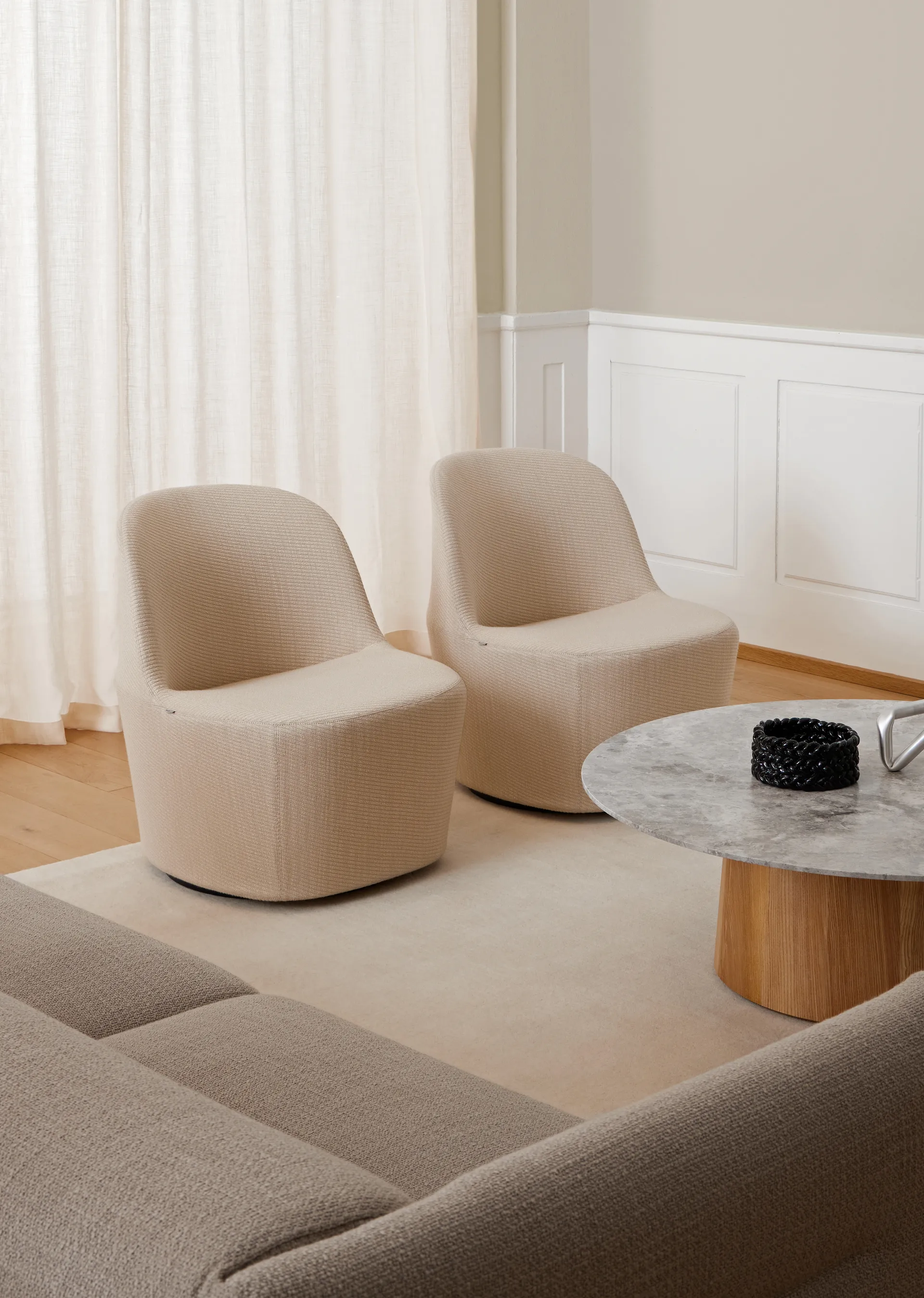 Niveau sofabord Ø110cm, Tundra Grey-ash oil treated Fredericia Furniture