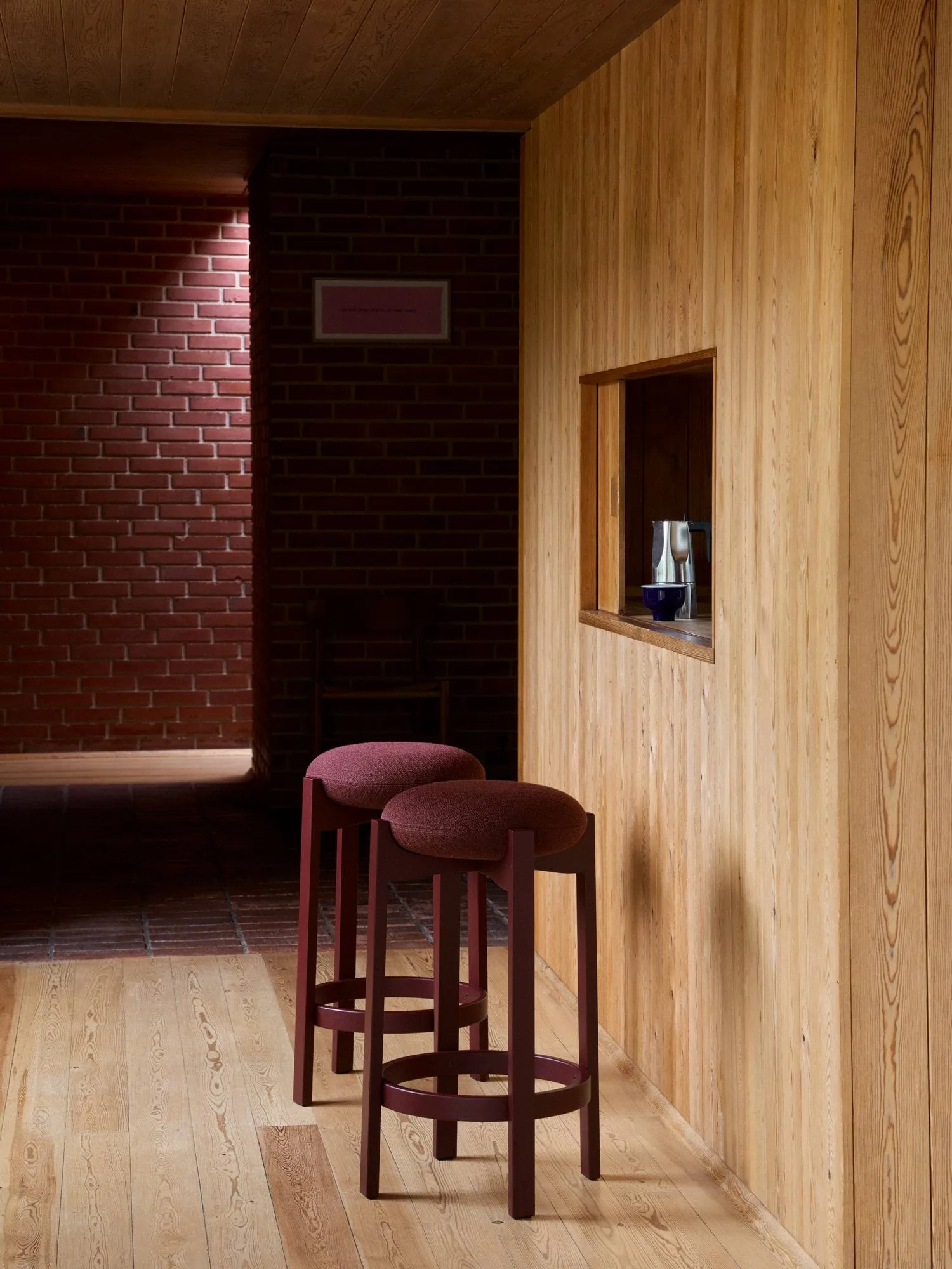 Pioneer krakk høy, Odino RC43 bordeaux-bordeaux bøk Fredericia Furniture