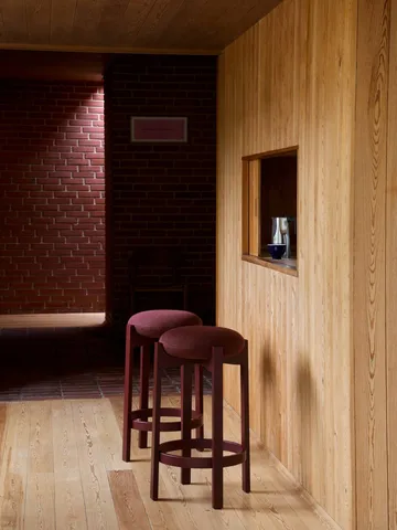 Pioneer krakk høy - Odino RC43 bordeaux-bordeaux bøk - Fredericia Furniture