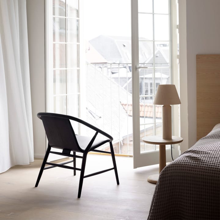 Pon sidebord, Røkt eik olje, Ø40 cm Fredericia Furniture