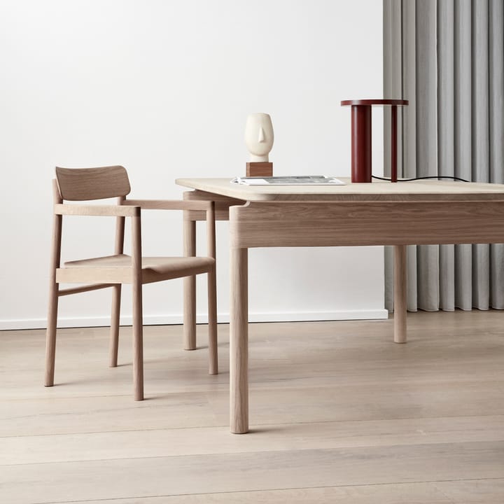 Post 3445 karmstol, Lakkert eik Fredericia Furniture