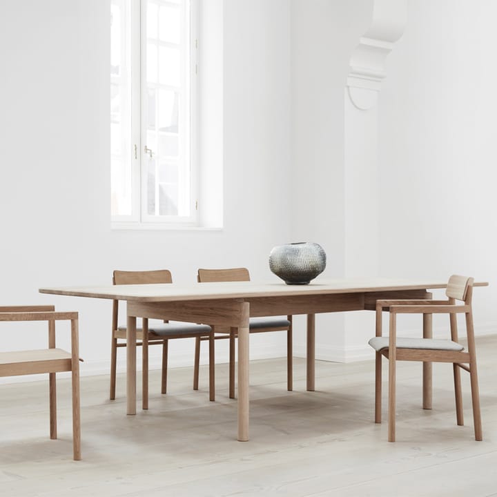 Post 6442 spisebord, Lysoljet eik, 100x320 cm Fredericia Furniture