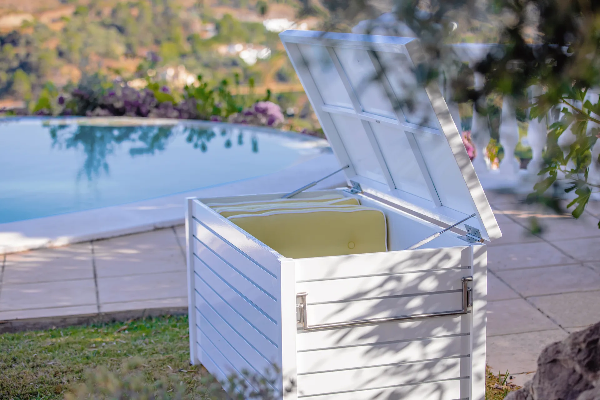 Putekasse 03, White Fri Form