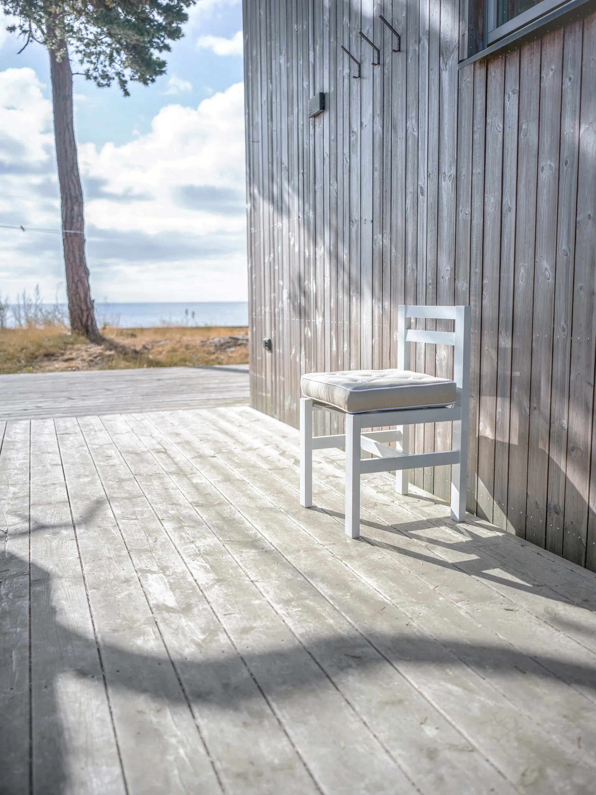 Stol 06, White Fri Form