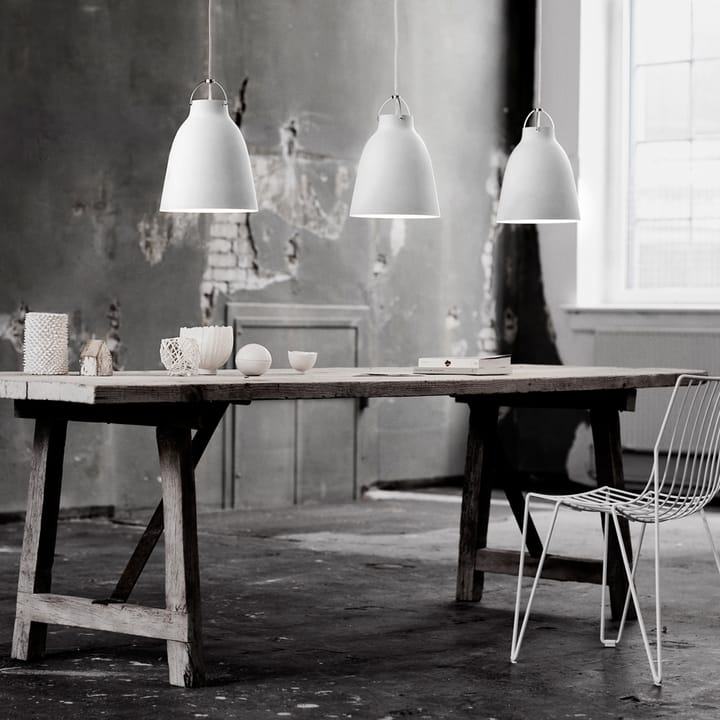 Caravaggio 2 pendel , Sort blank-rød tekstilledning Fritz Hansen