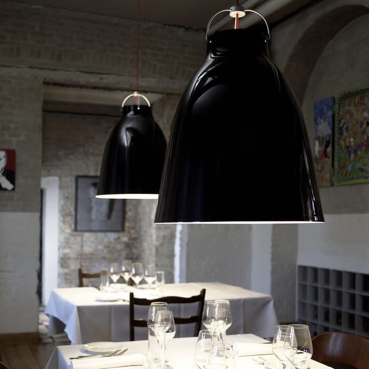 Caravaggio P4 pendel, Svart Fritz Hansen