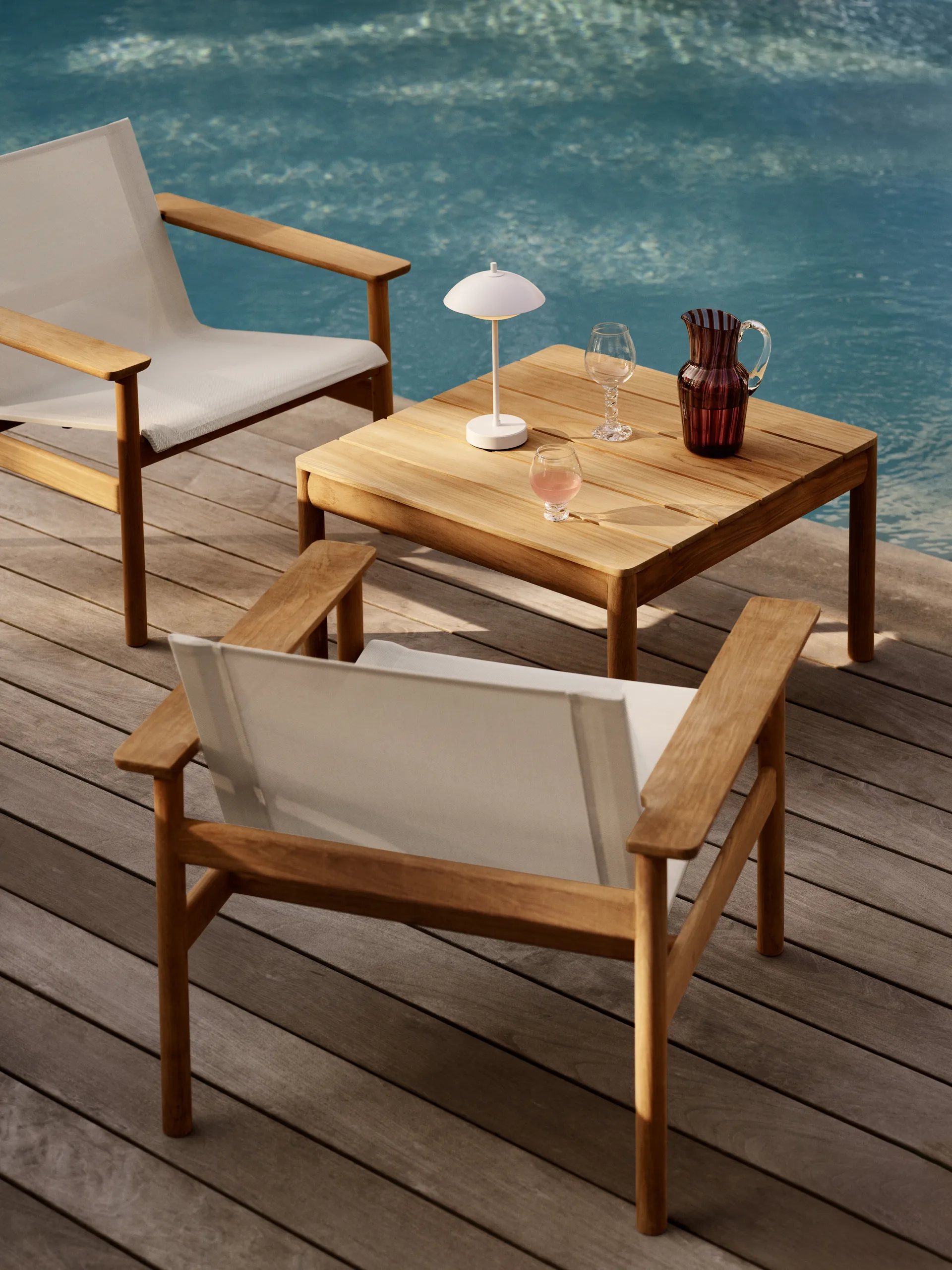 Clam bærbar bordlampe 31 cm, White Fritz Hansen