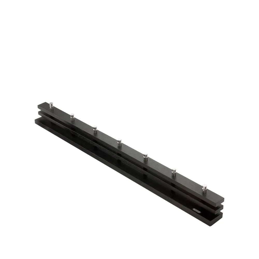 Cutter kleshenger, eik svartbejset, 7 stk knagger Fritz Hansen