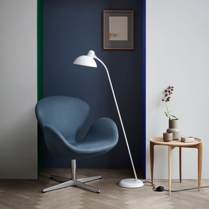 Kaiser Idell 6556-F gulvlampe - White - Fritz Hansen