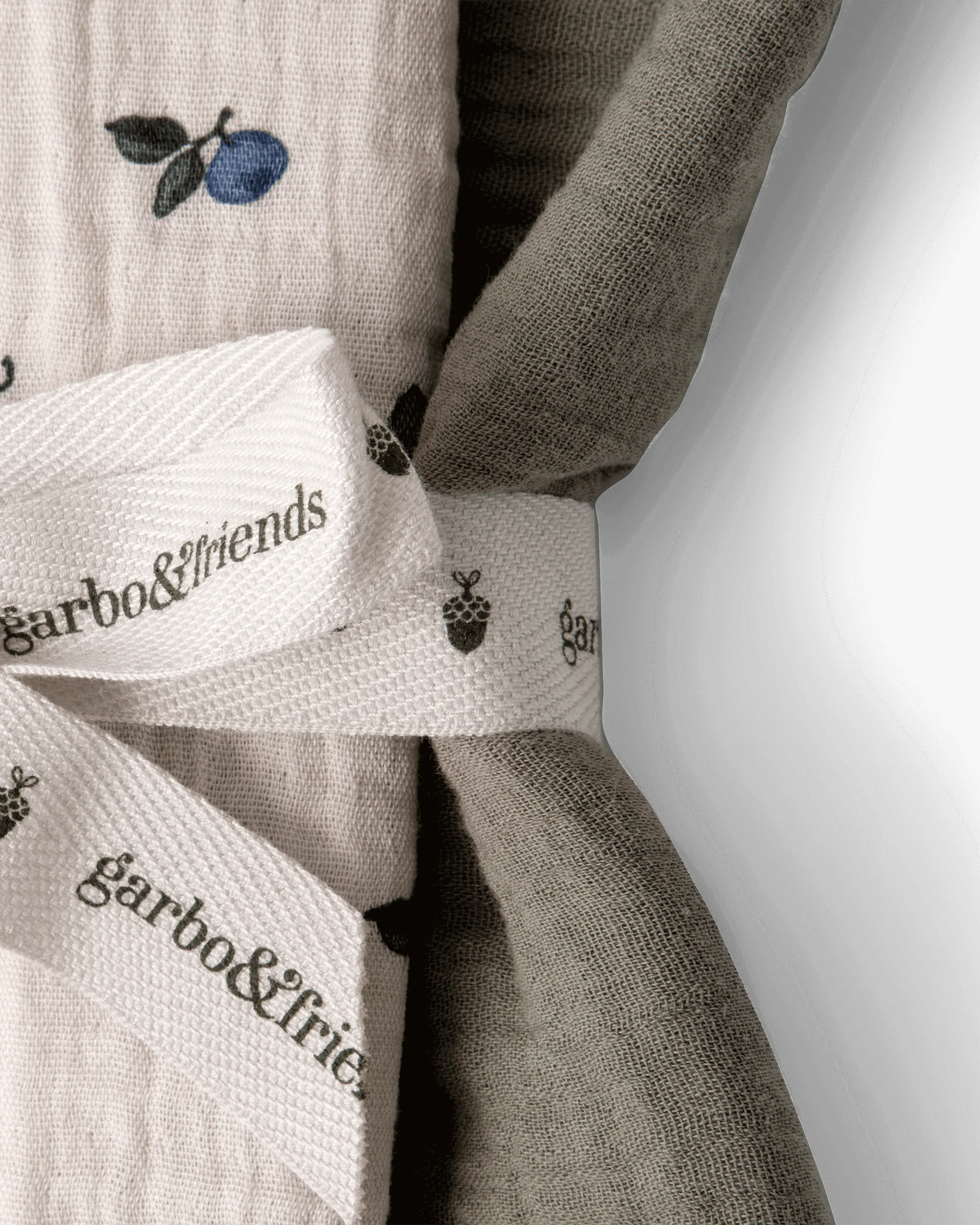 Blueberry Muslin teppe liten 2 deler, 60x60 cm Garbo&Friends