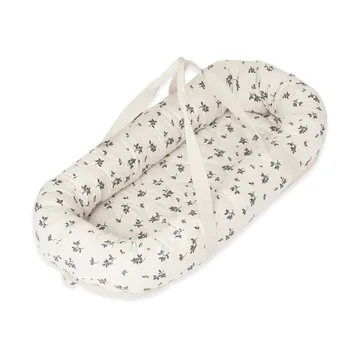 Blueberry Satin quiltet babynest - 43x87x16 cm - Garbo&Friends