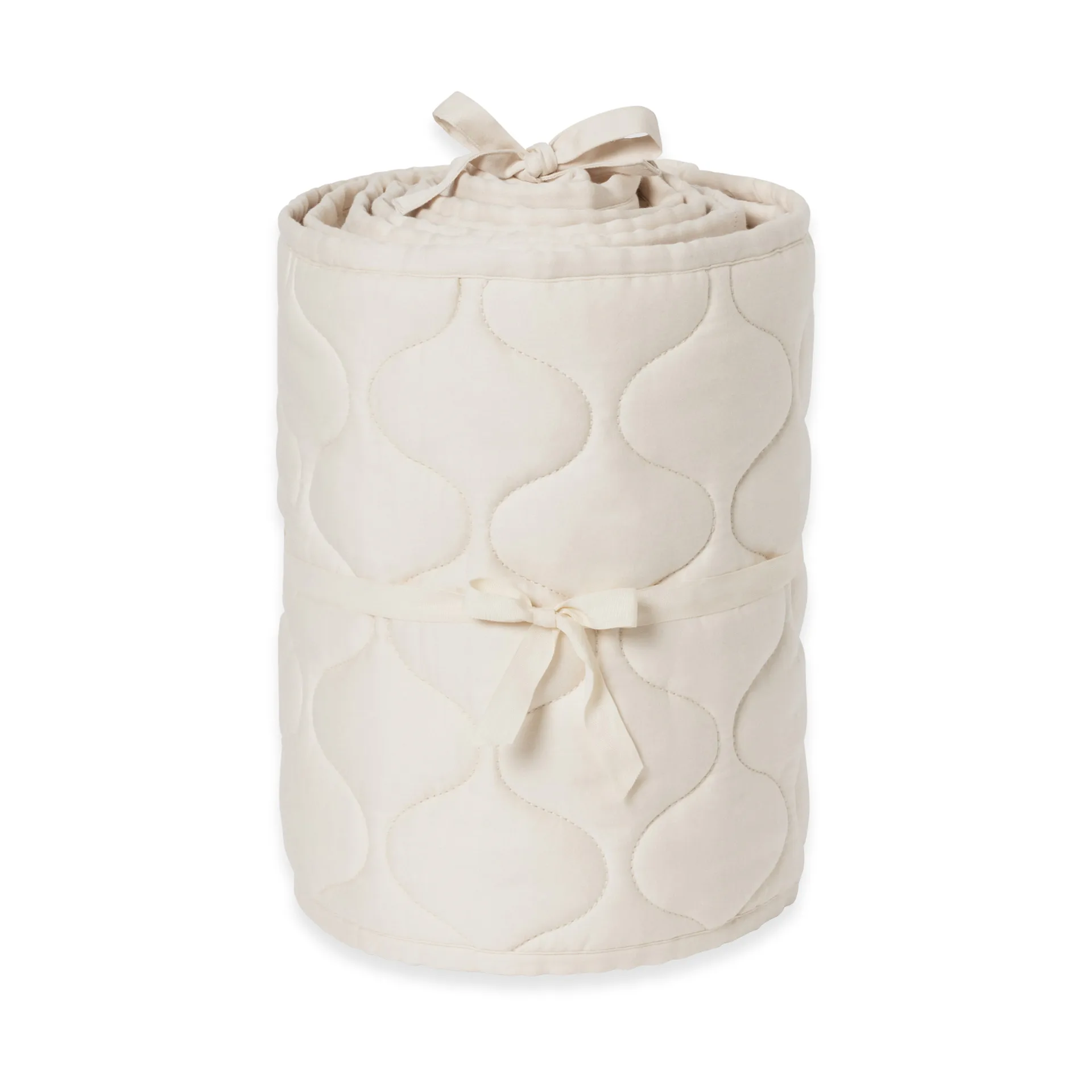 Eggshell Satin quiltet sprinkelsengbeskytter, 30x360 cm Garbo&Friends