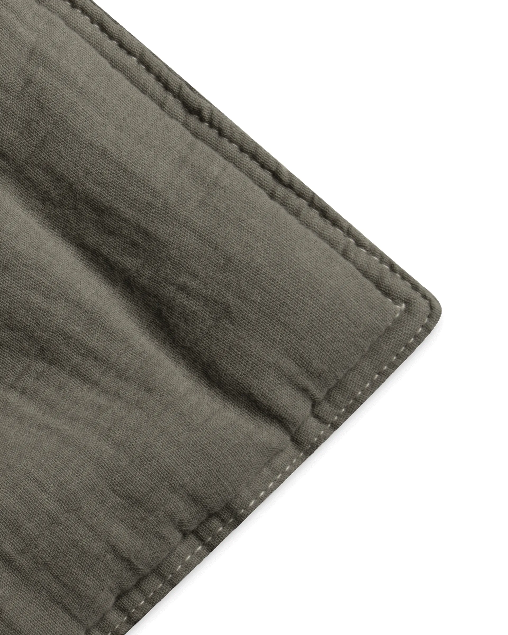 Geranium Muslin polstret pledd, 100x140 cm Garbo&Friends