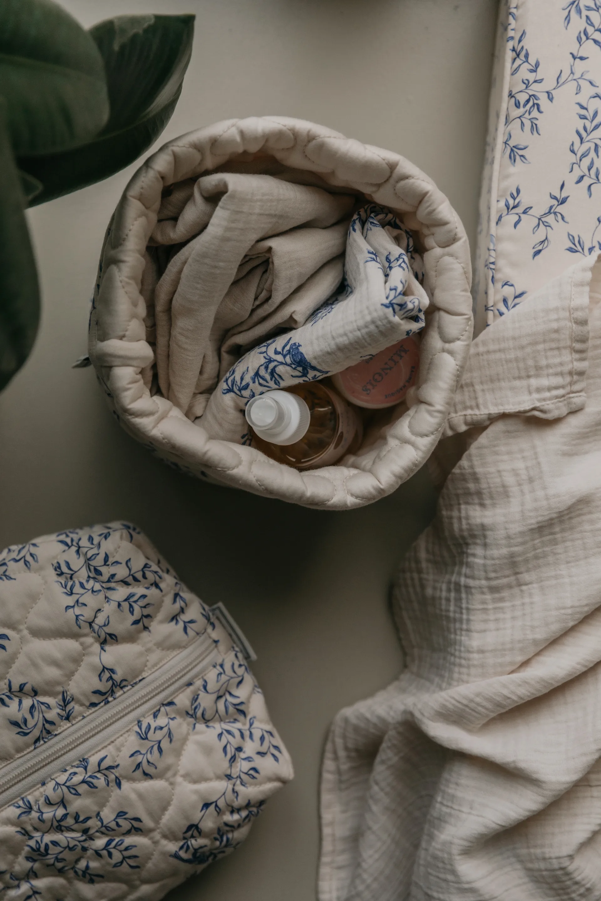 Jardim Satin quiltet kurv 2 deler, 20xØ20 cm + 30xØ30 cm Garbo&Friends