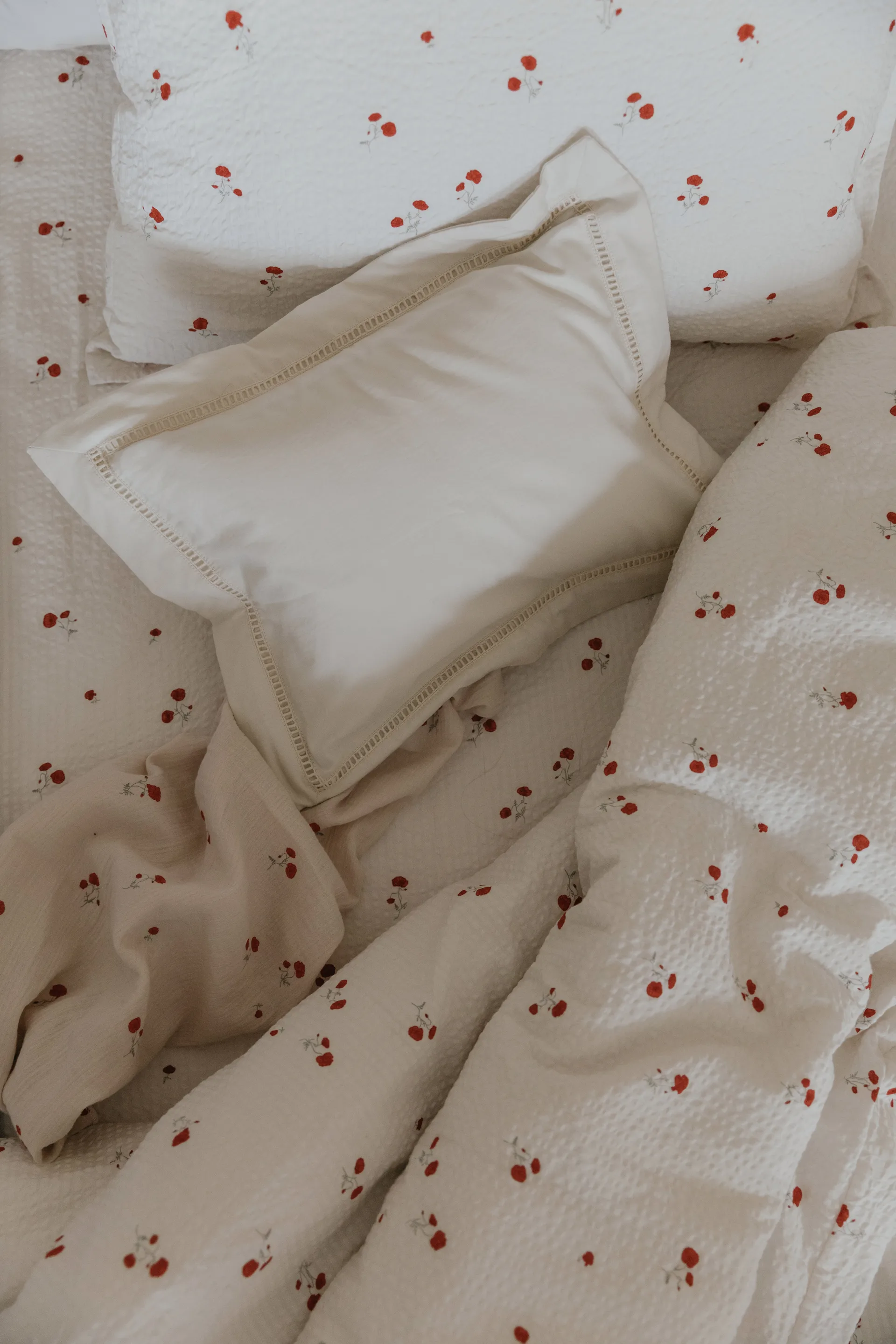 Poppy Muslin svøpteppe, 110x110 cm Garbo&Friends