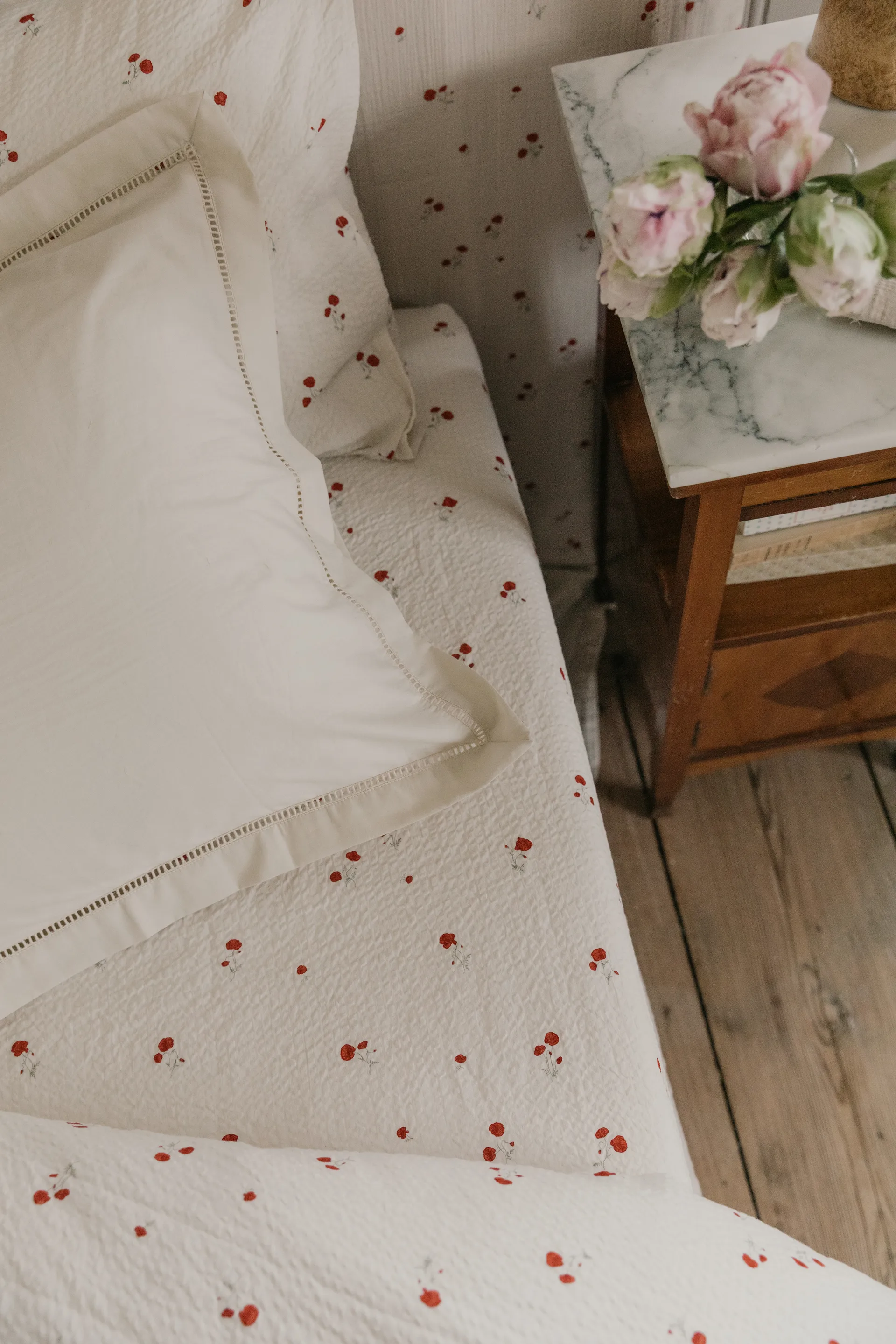 Poppy Seersucker dra-på-laken, 90x200x30 cm Garbo&Friends