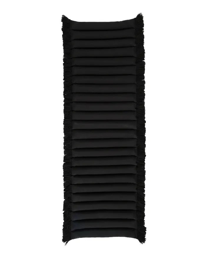 Garden Glory sittepute med frynser - Svart, svart frynser, 38x120 cm - Garden Glory