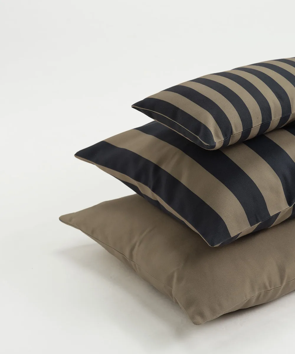 Garden Glory stripete pute, Svart-beige, 25x50 cm Garden Glory