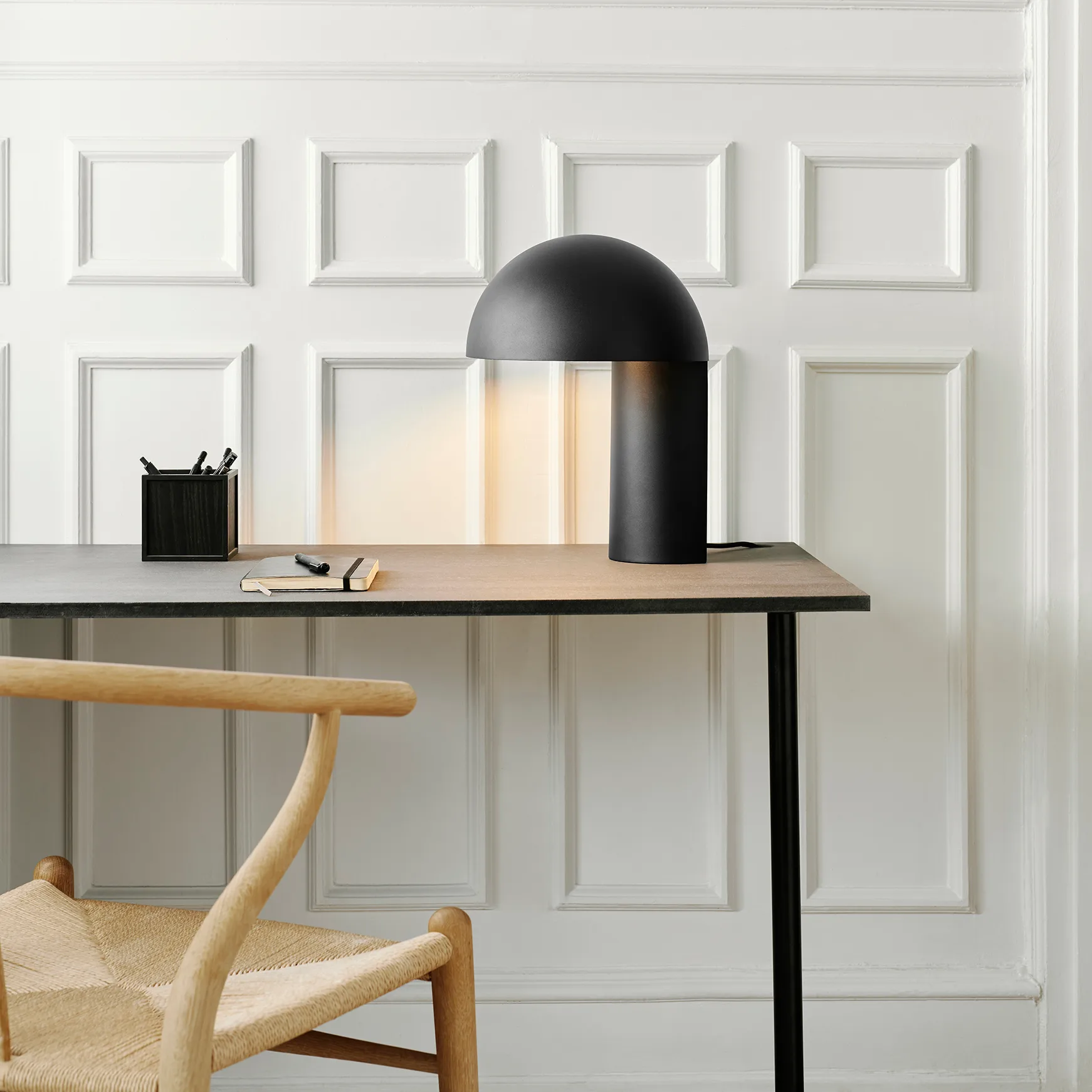 Leery bordlampe 40 cm, Svart Gejst