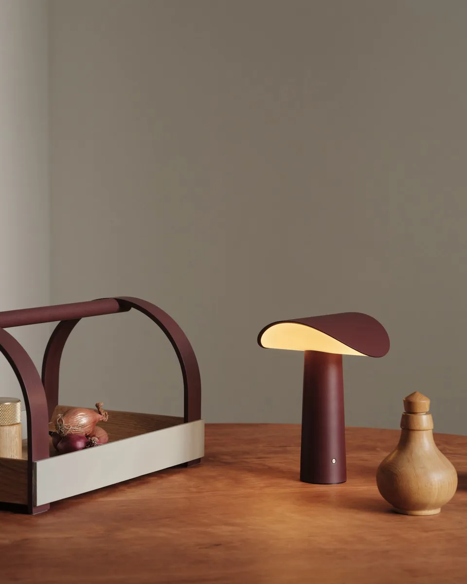 Lium bærbar bordlampe 22,5 cm, Burgundy Gejst