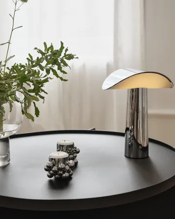 Lium bærbar bordlampe 22,5 cm - Chrome - Gejst