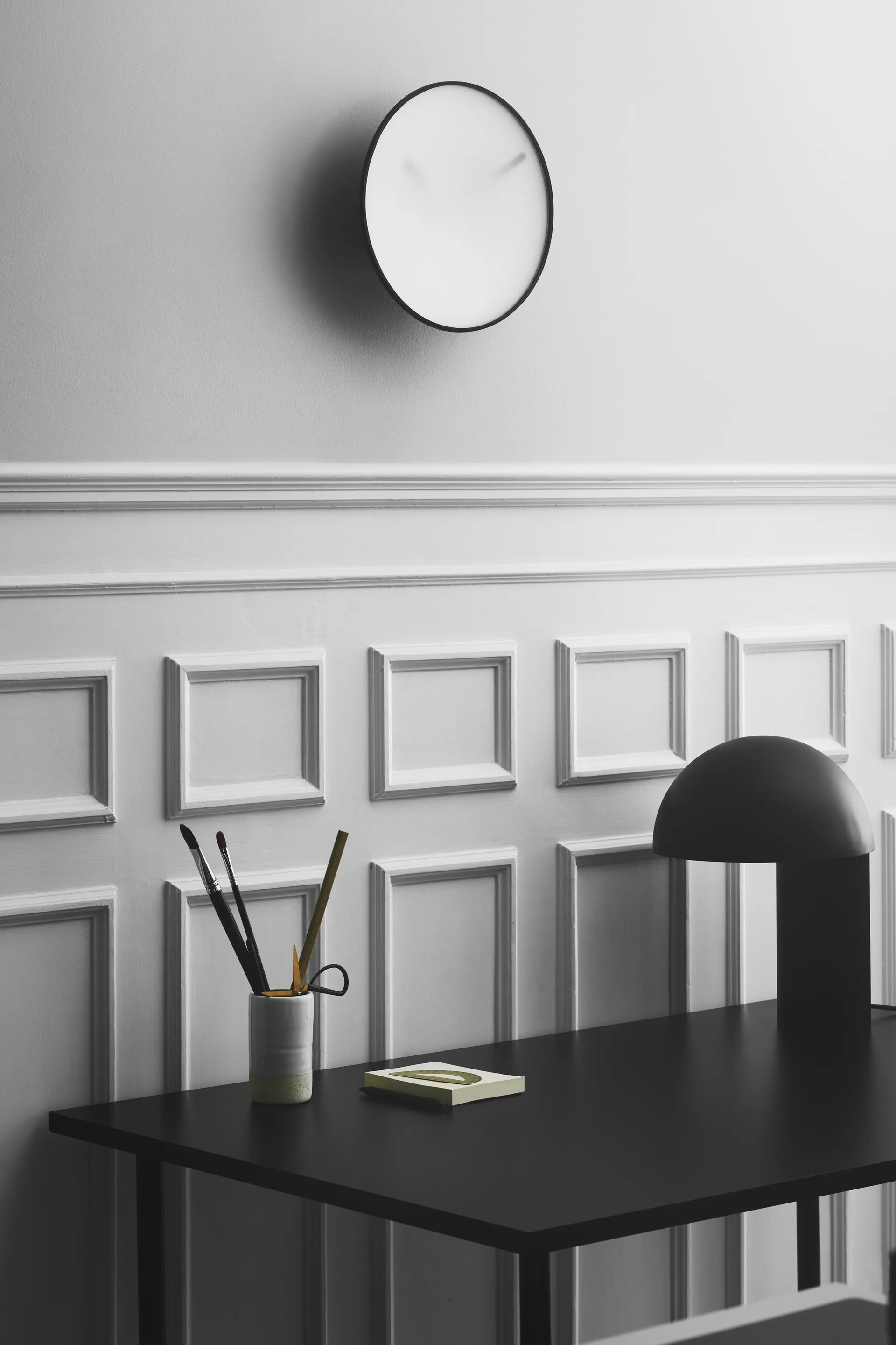 Momentt veggklokke Ø 30 cm, Hvit Gejst