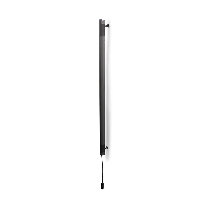 Radent vegglampe long 135 cm - Black - Gejst