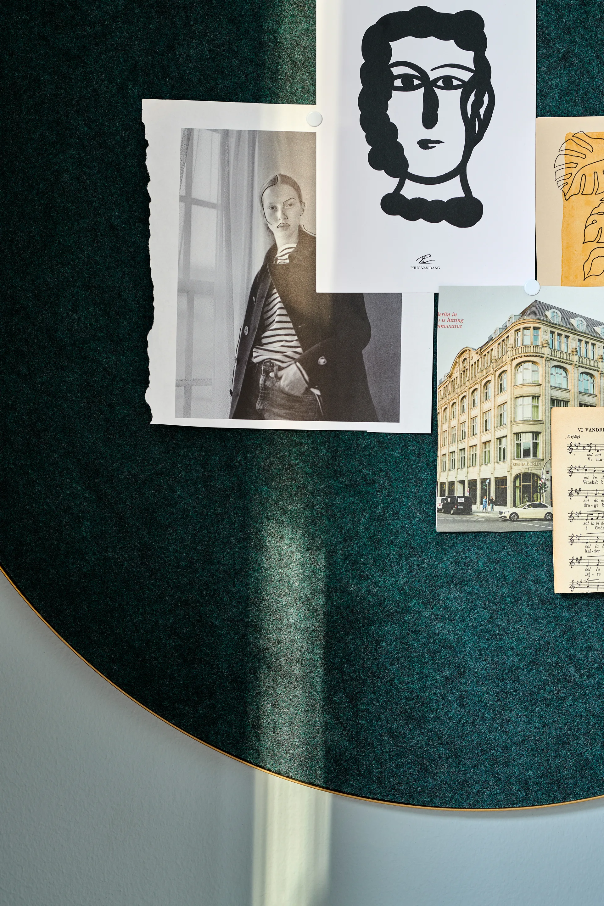 Retell pinboard oppslagstavle Ø 80 cm, Grønn-messing Gejst