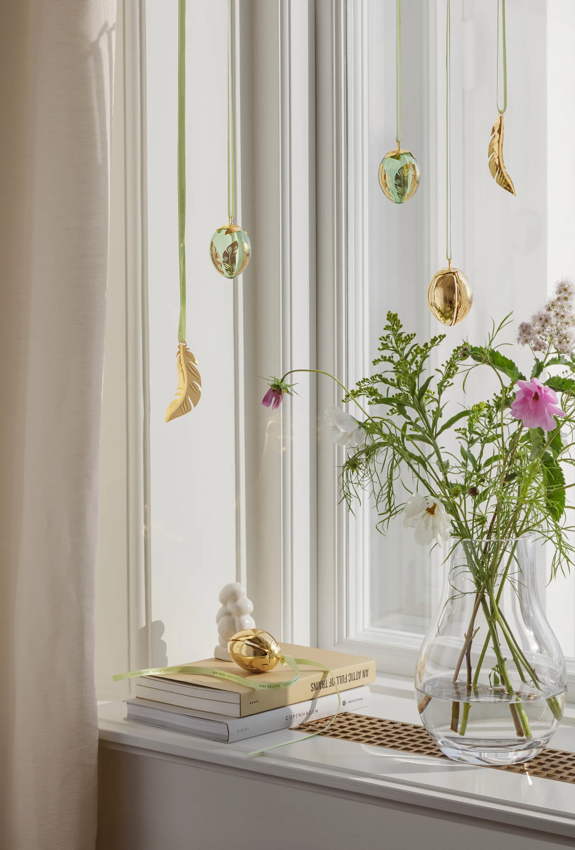 Georg Jensen påskefjær hengepynt 2024, 18 K Gullbelagt Georg Jensen