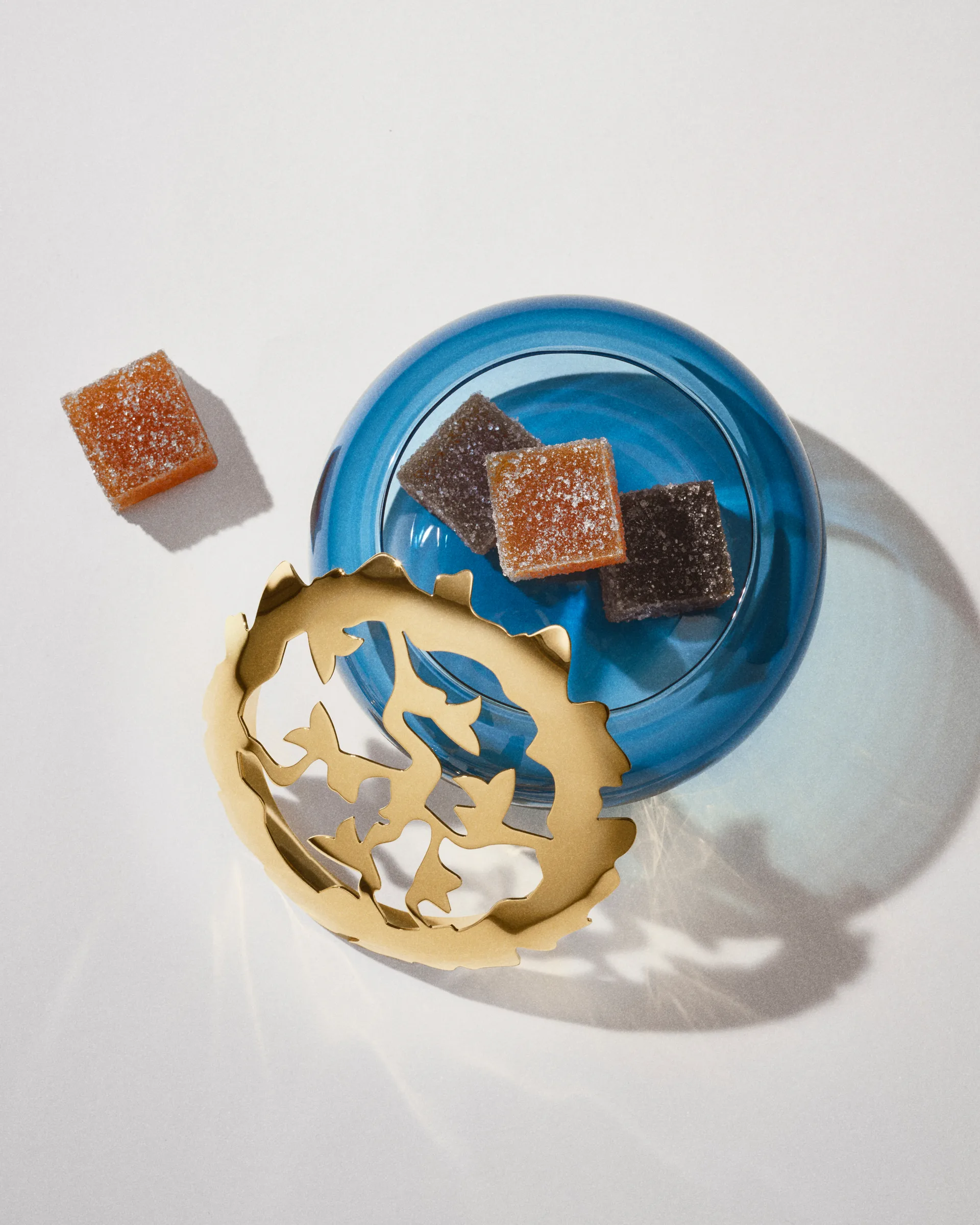 Spring 2025 Bonbonniere Ø10,6 cm, Blå-gull Georg Jensen