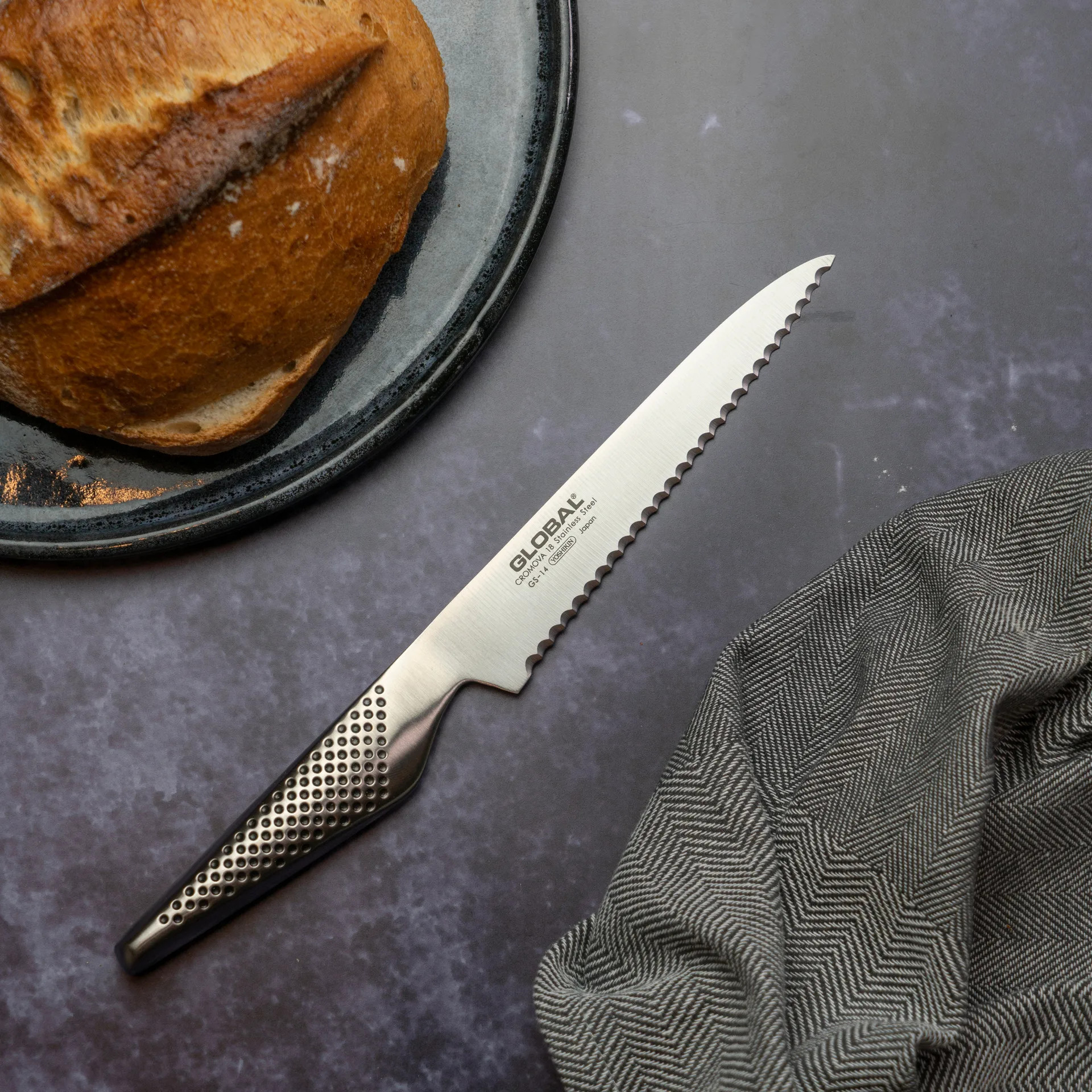 Global GS-14R allkniv 15 cm bølgetagger, rustfritt stål Global