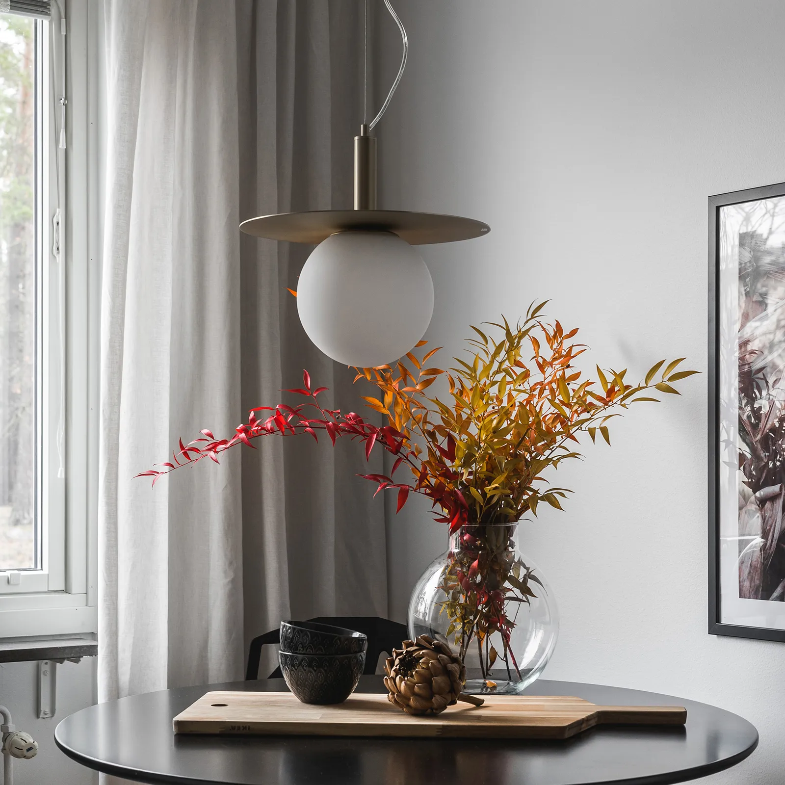 Art Deco taklampe, Messing-opalglass Globen Lighting