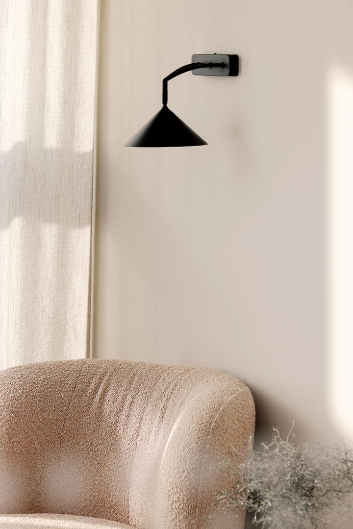 Curve vegglampe, Svart Globen Lighting