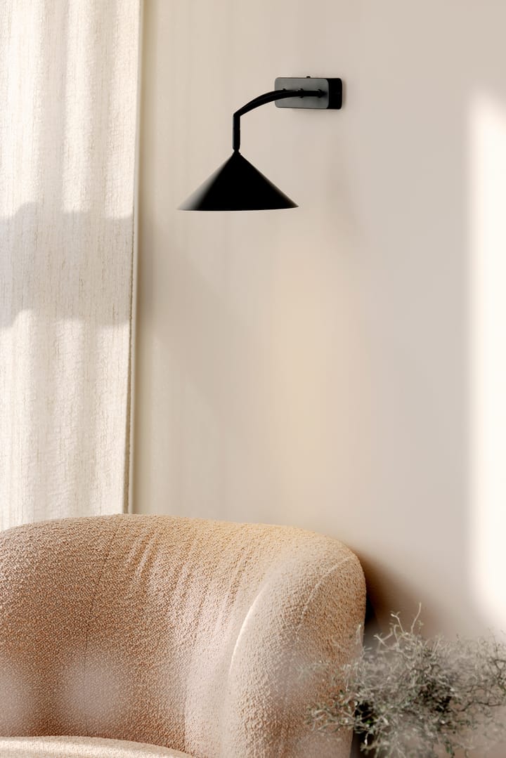 Curve vegglampe, Svart Globen Lighting
