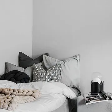 Ghost bordlampe - beige, klart glass - Globen Lighting