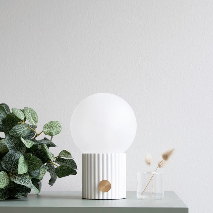 Hubble bordlampe Ø15 cm, Hvit Globen Lighting
