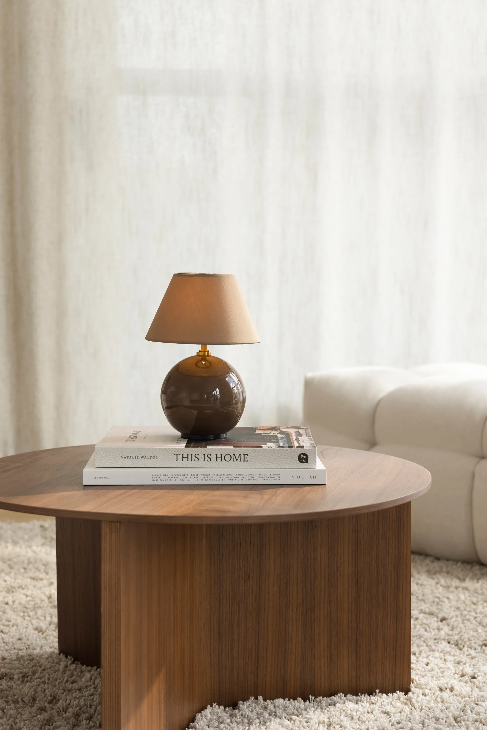 Iris 16 portabel bordlampe, Mocha Globen Lighting