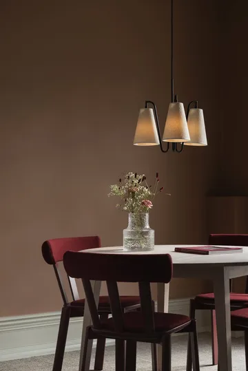 Lou pendel  - 3, Hvit bouclé-svart, 46x46 cm - Globen Lighting