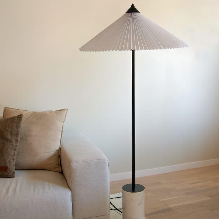 Matisse gulvlampe 150 cm - Svart-hvit - Globen Lighting