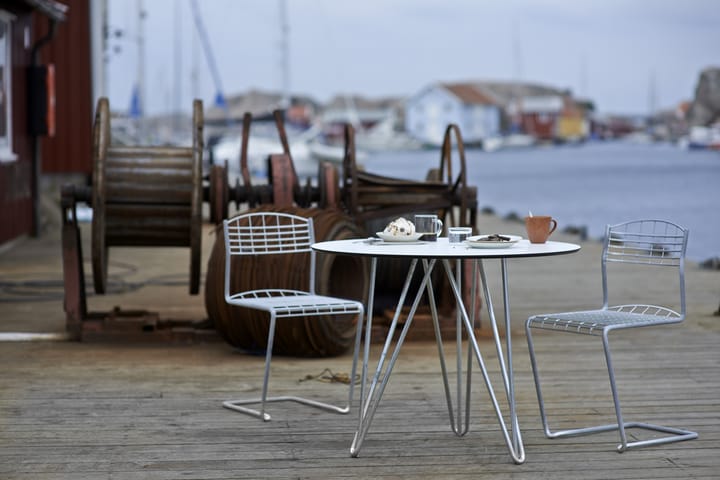 High Tech bord, Ø90 cm, Hvit-varmgalvanisert stativ Grythyttan Stålmöbler