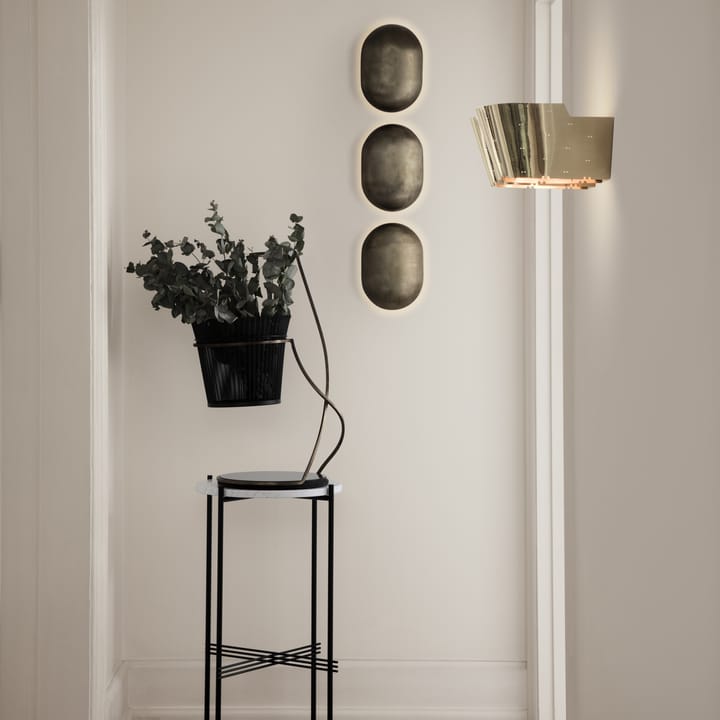 9464 vegglampe - Messing - Gubi