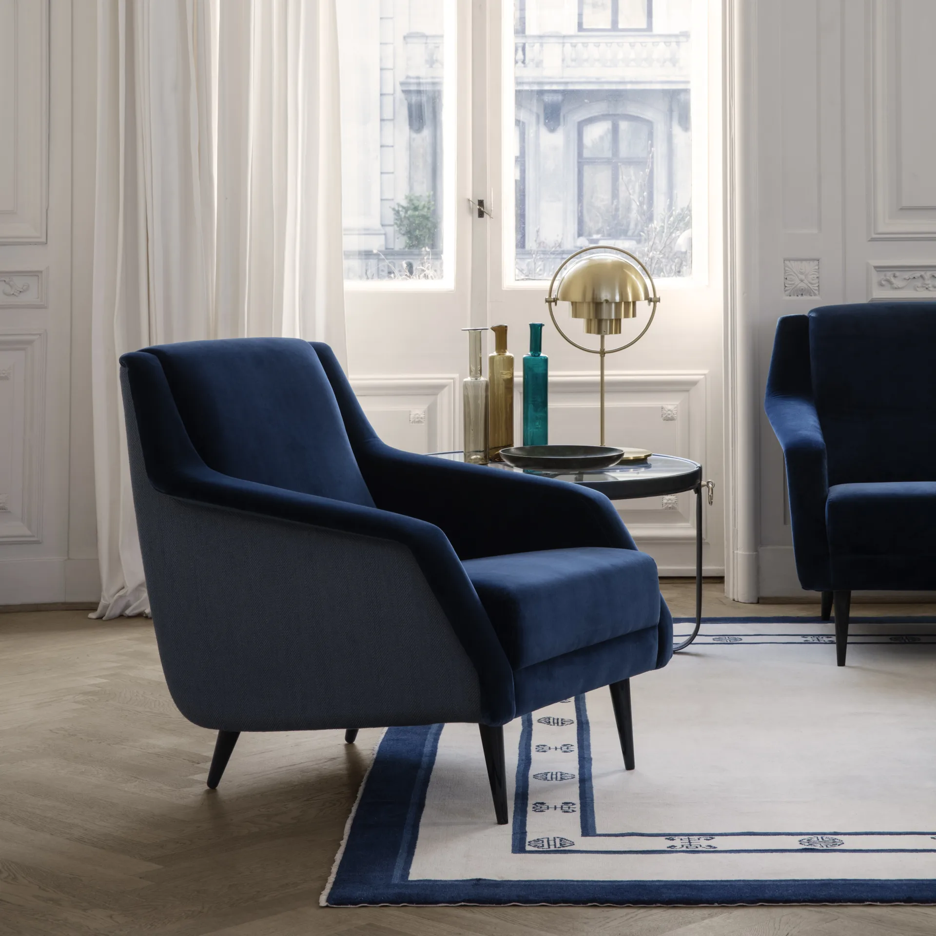 Adnet salongbord Ø100 cm, Svart GUBI