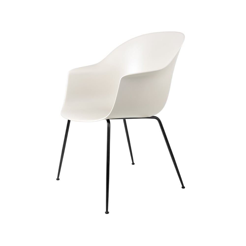 GUBI Bat stol Alabaster white, sort stålstativ