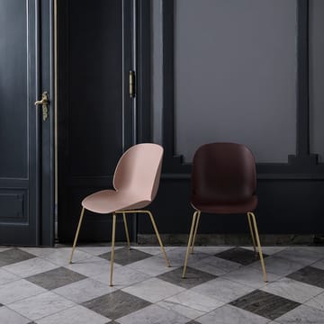 Beetle stol messingben 4-pakning - Sweet Pink - Gubi