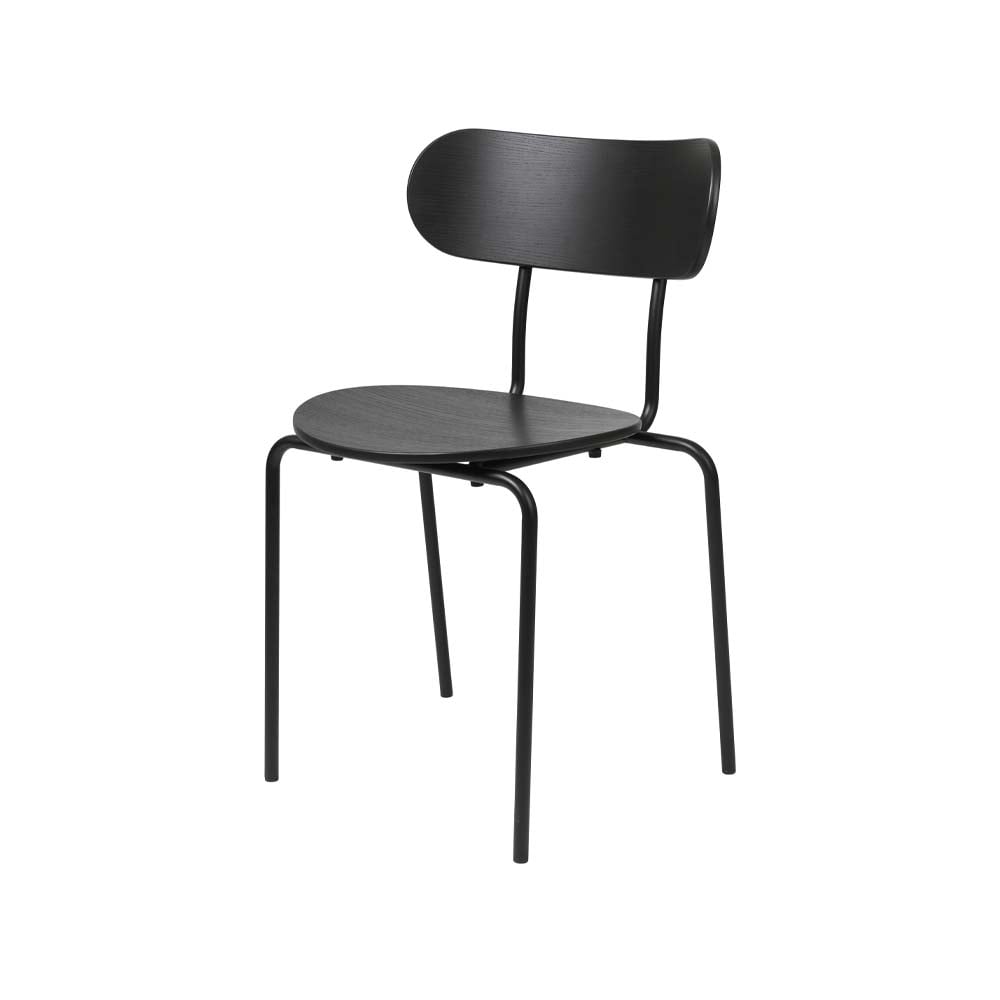 Gubi - Coco Dining Chair - Un-Upholstered, 4-legged Stackable, Black Matt Base, Shell Colour Black Ash - Spisestoler - OeO Studio - Svart - Metall/Tre